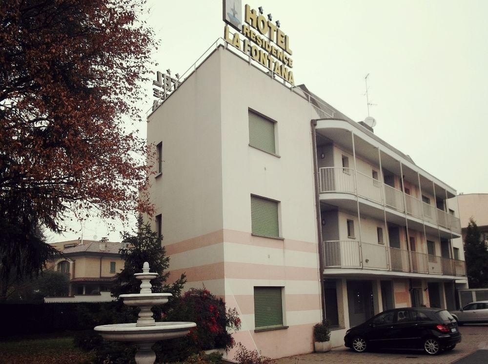 Hotel Residence La Fontana Mariano Comense Kültér fotó