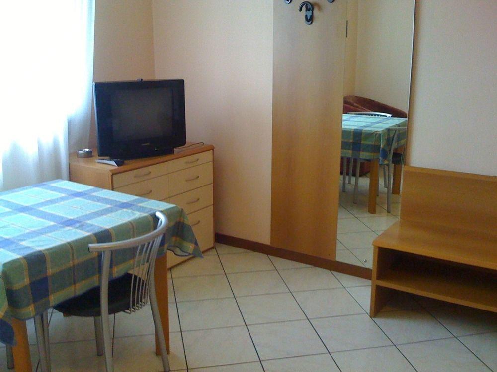 Hotel Residence La Fontana Mariano Comense Kültér fotó